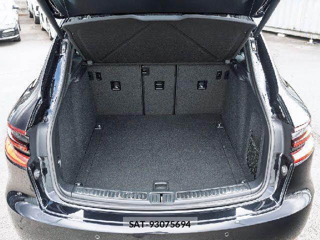 Porsche MACAN 2016-12 8660972-6