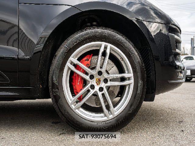 Porsche MACAN 2016-12 8660972-7