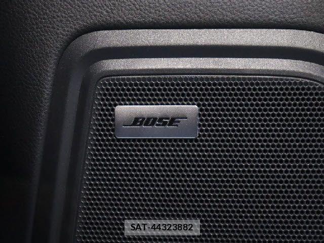 Porsche MACAN 2016-05 8666734-9