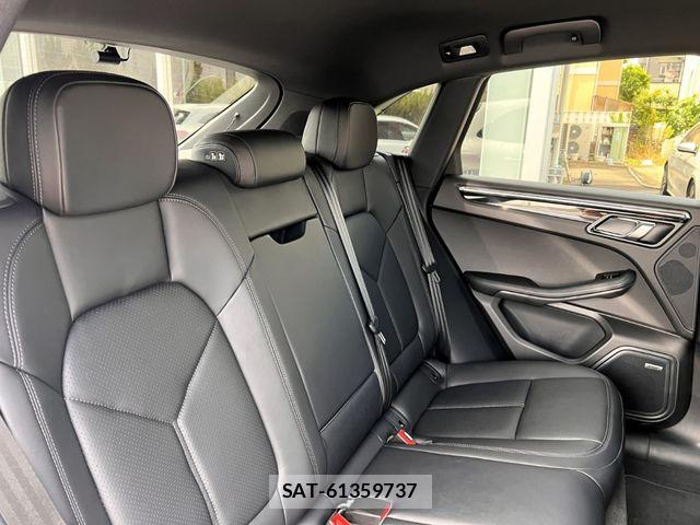 Porsche MACAN 2026-02 8660970-18