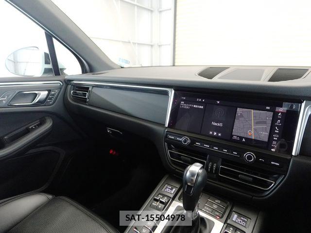 Porsche MACAN 2019-07 8686286-12