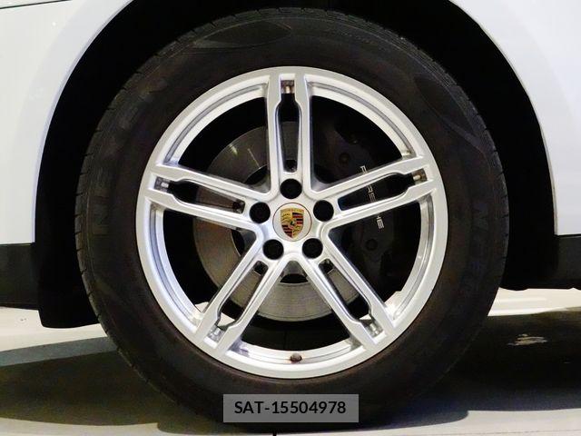 Porsche MACAN 2019-07 8686286-28