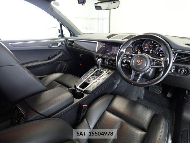 Porsche MACAN 2019-07 8686286-2