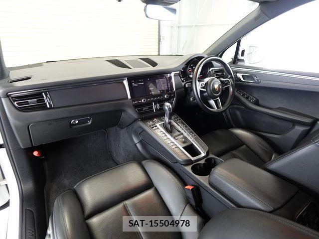 Porsche MACAN 2019-07 8686286-7