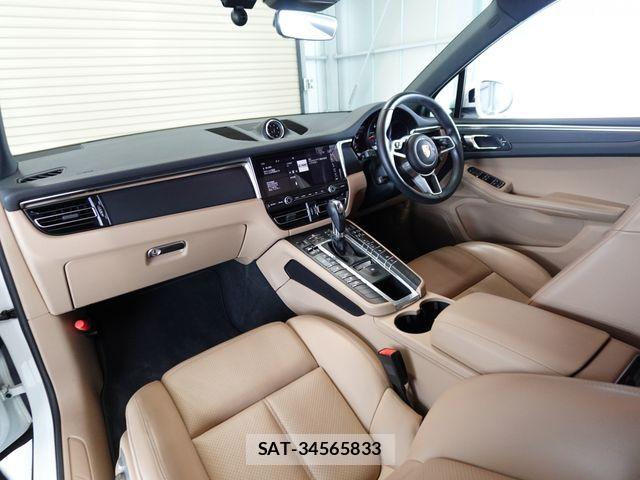 Porsche MACAN 2019-09 8686287-7