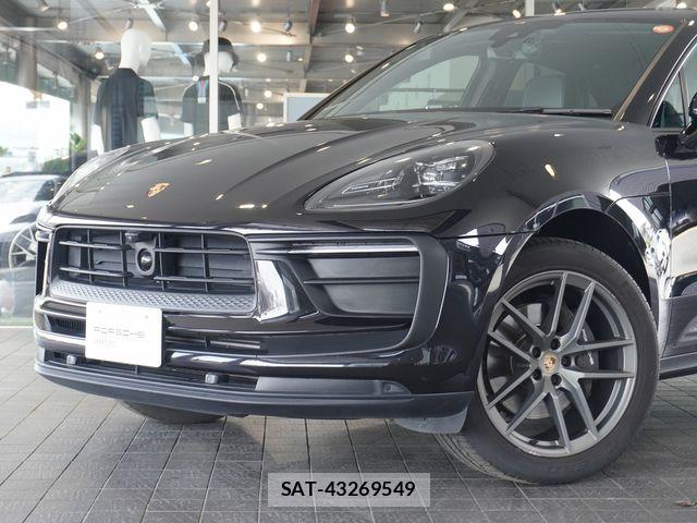 Porsche MACAN 2022-09 8797124-11