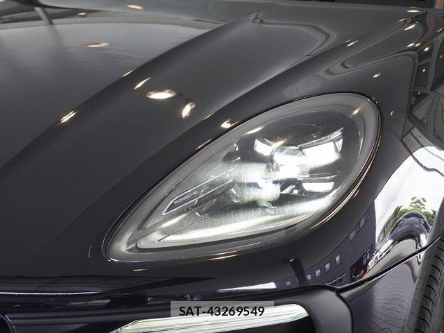 Porsche MACAN 2022-09 8797124-12