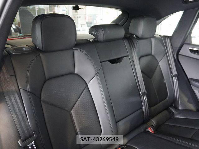 Porsche MACAN 2022-09 8797124-14