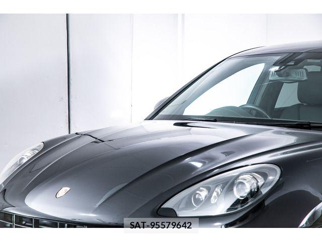 Porsche MACAN 2016-09 8797125-15