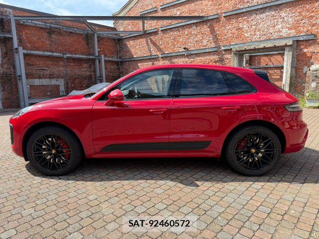 Porsche MACAN 2023-02 8797123-4