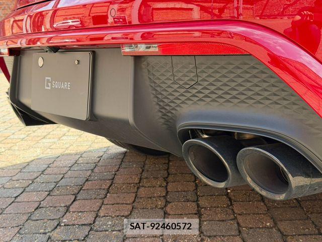 Porsche MACAN 2023-02 8797123-8