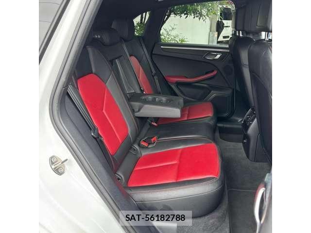 Porsche MACAN 2016-08 8831078-12