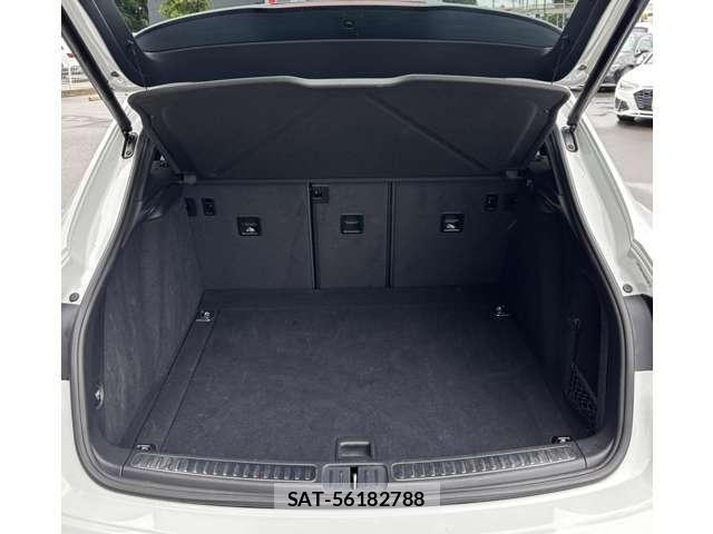 Porsche MACAN 2016-08 8831078-5