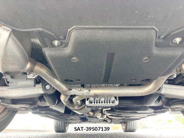 Porsche MACAN 2016-01 8849865-19