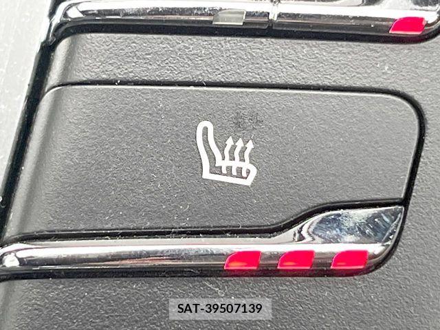 Porsche MACAN 2016-01 8849865-5