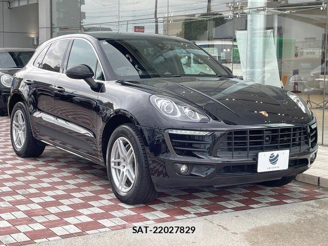 Porsche MACAN 2014-11 8850357-14