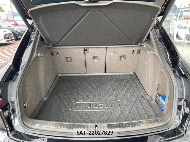 Porsche MACAN 2014-11 8850357-17