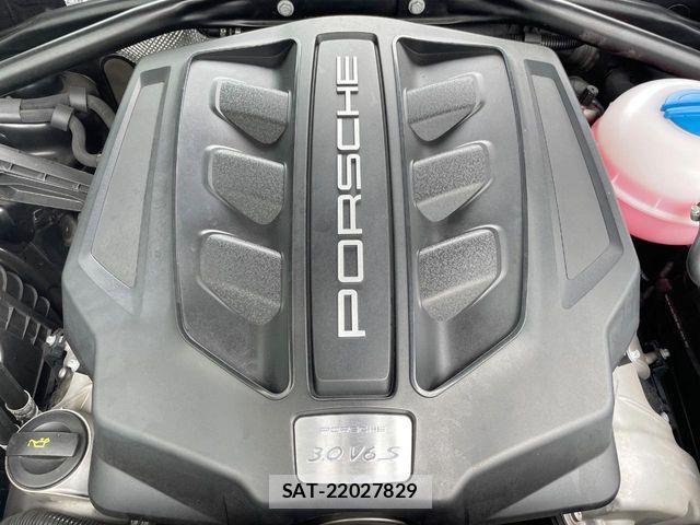 Porsche MACAN 2014-11 8850357-18