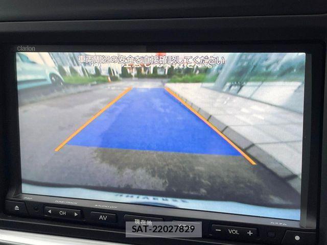Porsche MACAN 2014-11 8850357-4