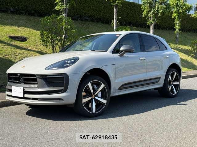 Porsche MACAN 2024-09 8850356-9