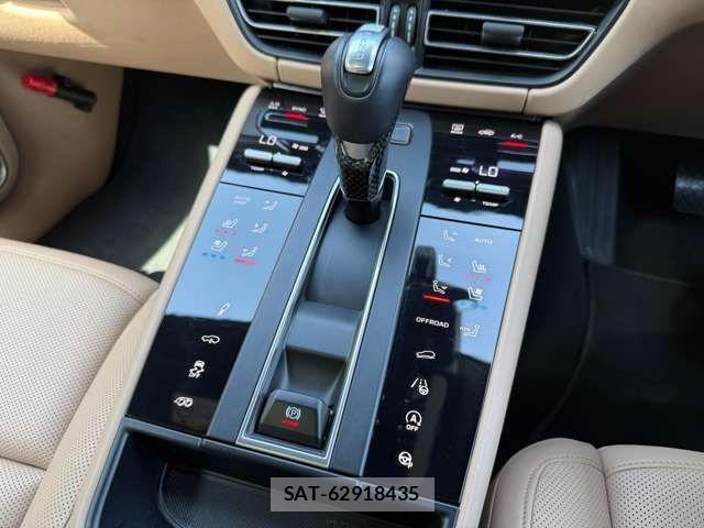 Porsche MACAN 2024-09 8850356-18