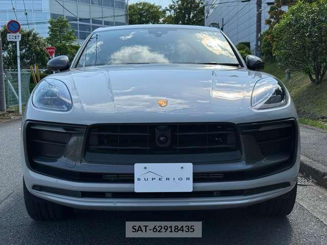Porsche MACAN 2024-09 8850356-2