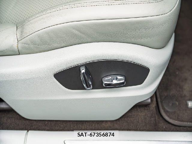 Porsche MACAN 2015-08 8881564-17