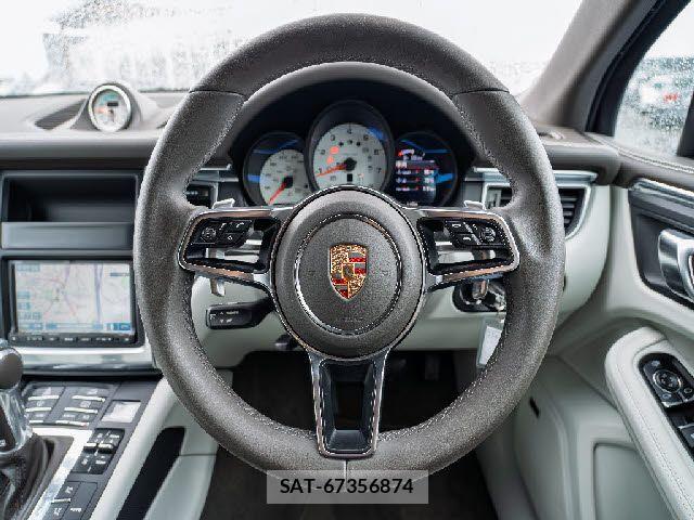 Porsche MACAN 2015-08 8881564-22