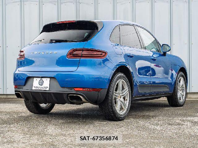 Porsche MACAN 2015-08 8881564-4