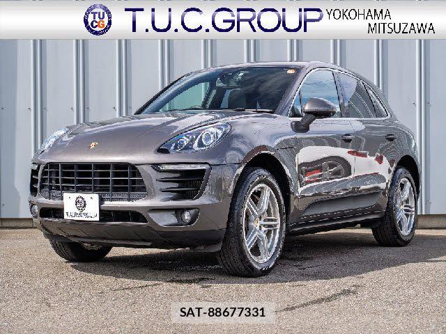 Porsche MACAN 2019-02 8881563-0