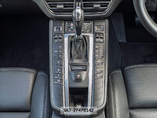 Porsche MACAN 2019-07 8881561-11