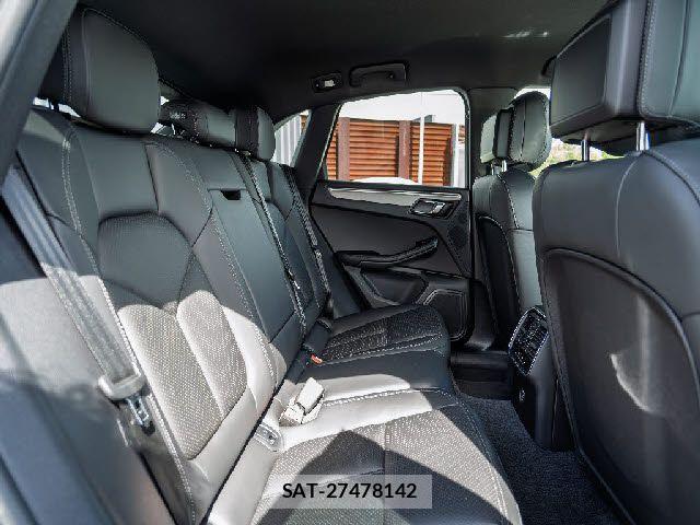 Porsche MACAN 2019-07 8881561-13