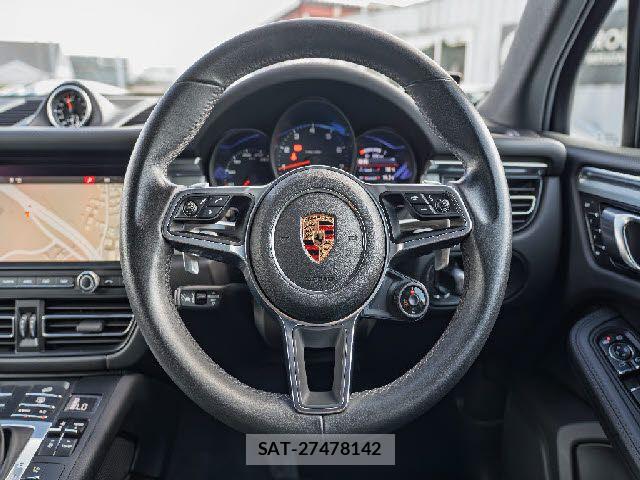 Porsche MACAN 2019-07 8881561-22
