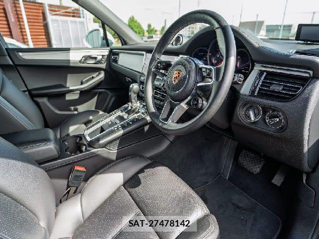Porsche MACAN 2019-07 8881561-25