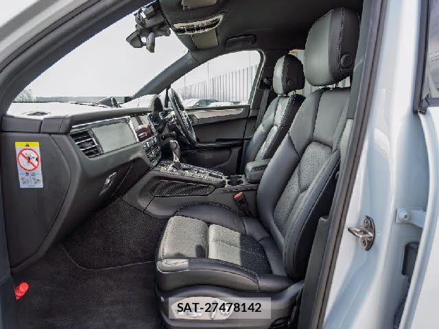 Porsche MACAN 2019-07 8881561-26