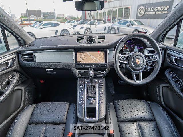Porsche MACAN 2019-07 8881561-2