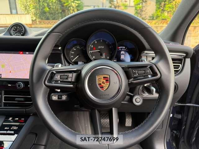Porsche MACAN 2022-03 8881559-12