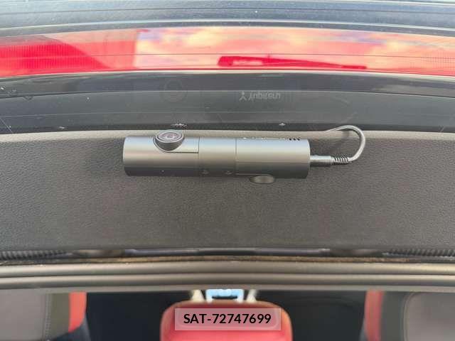 Porsche MACAN 2022-03 8881559-17