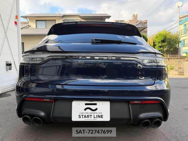 Porsche MACAN 2022-03 8881559-4