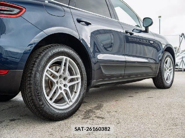Porsche MACAN 2016-06 8881562-14