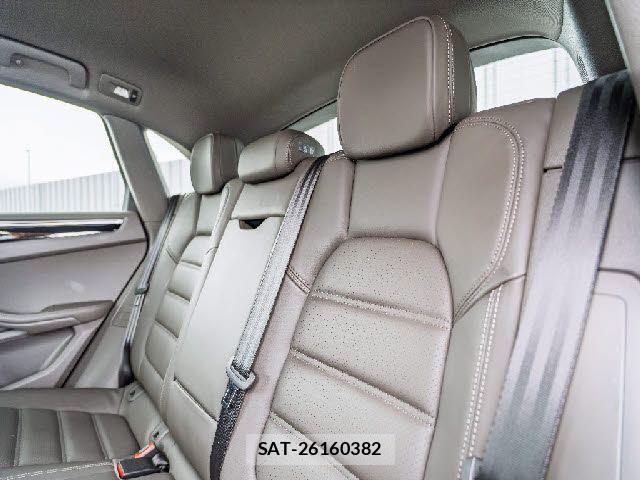 Porsche MACAN 2016-06 8881562-18