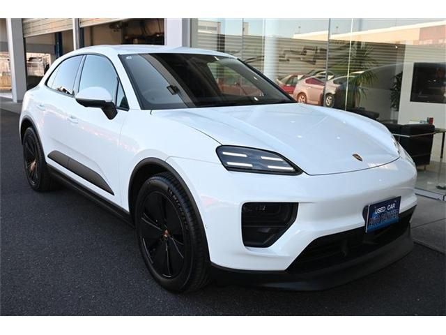 Porsche MACAN 2025-04 3680098-5