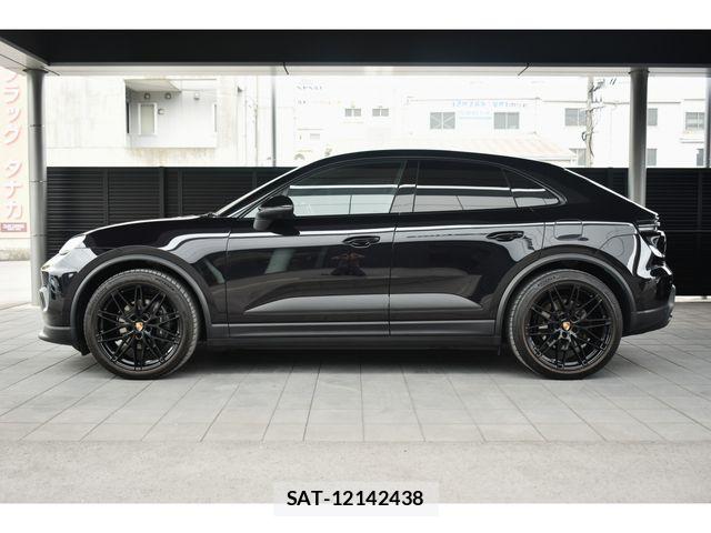 Porsche MACAN 2025-03 6614155-9