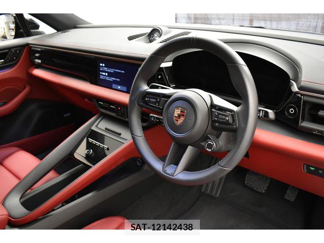 Porsche MACAN 2025-03 6614155-12