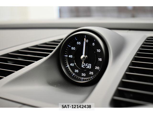 Porsche MACAN 2025-03 6614155-15