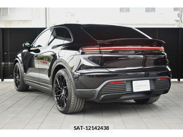 Porsche MACAN 2025-03 6614155-3
