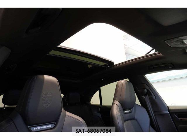 Porsche MACAN 2025-02 8781621-16