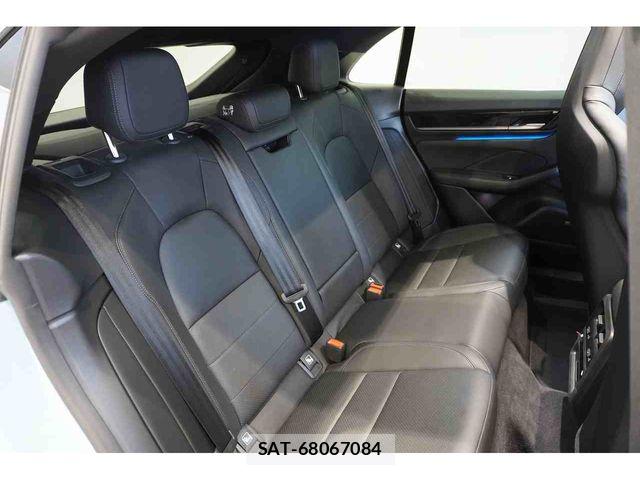 Porsche MACAN 2025-02 8781621-19
