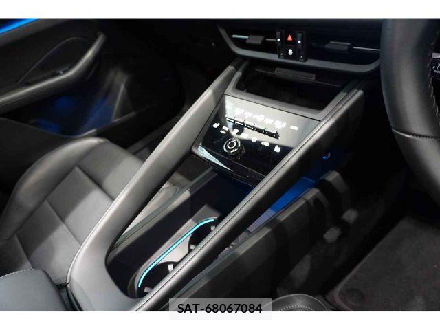 Porsche MACAN 2025-02 8781621-21