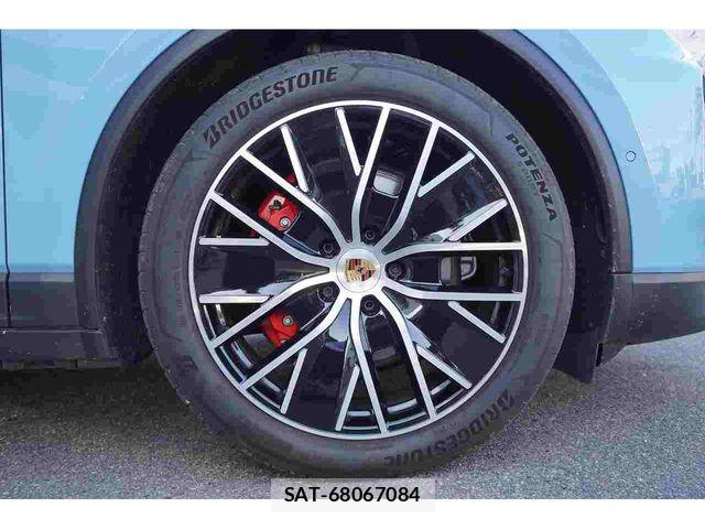 Porsche MACAN 2025-02 8781621-3